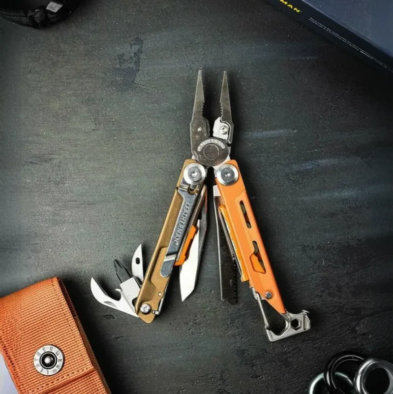 Мультитул Leatherman Signal
