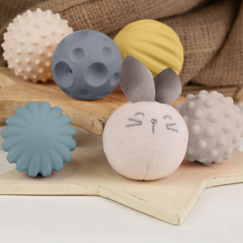Тактильные мячики Chicco