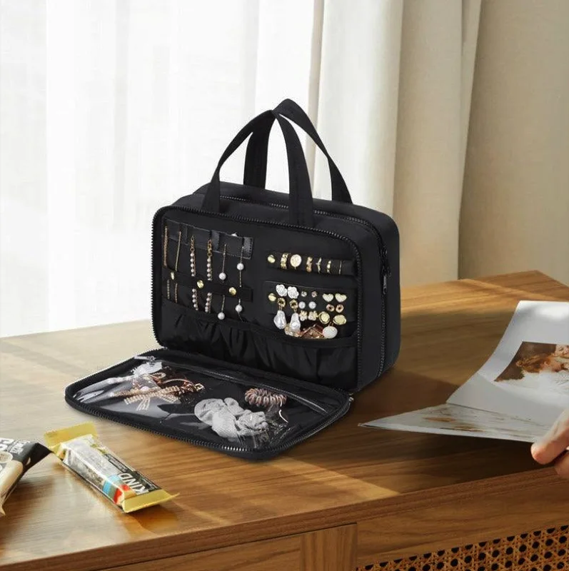 BAGSMART Hanging Toiletry Bag